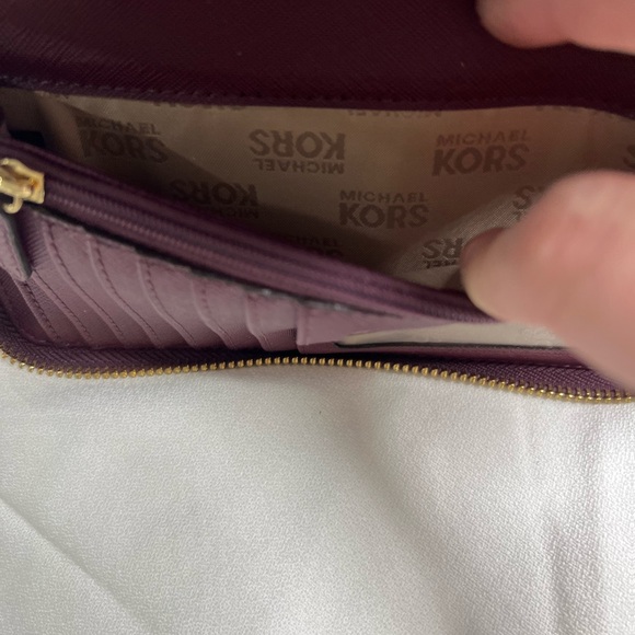 Michael Kors Jet Set Travel Large Phone Wristlet Wallet - Picture 6 of 9